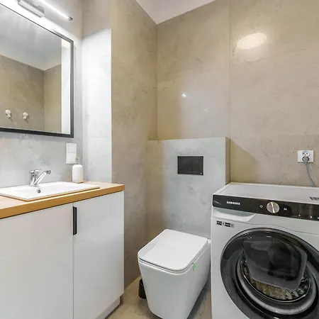 Apartament Promenada - Fredry 2 *